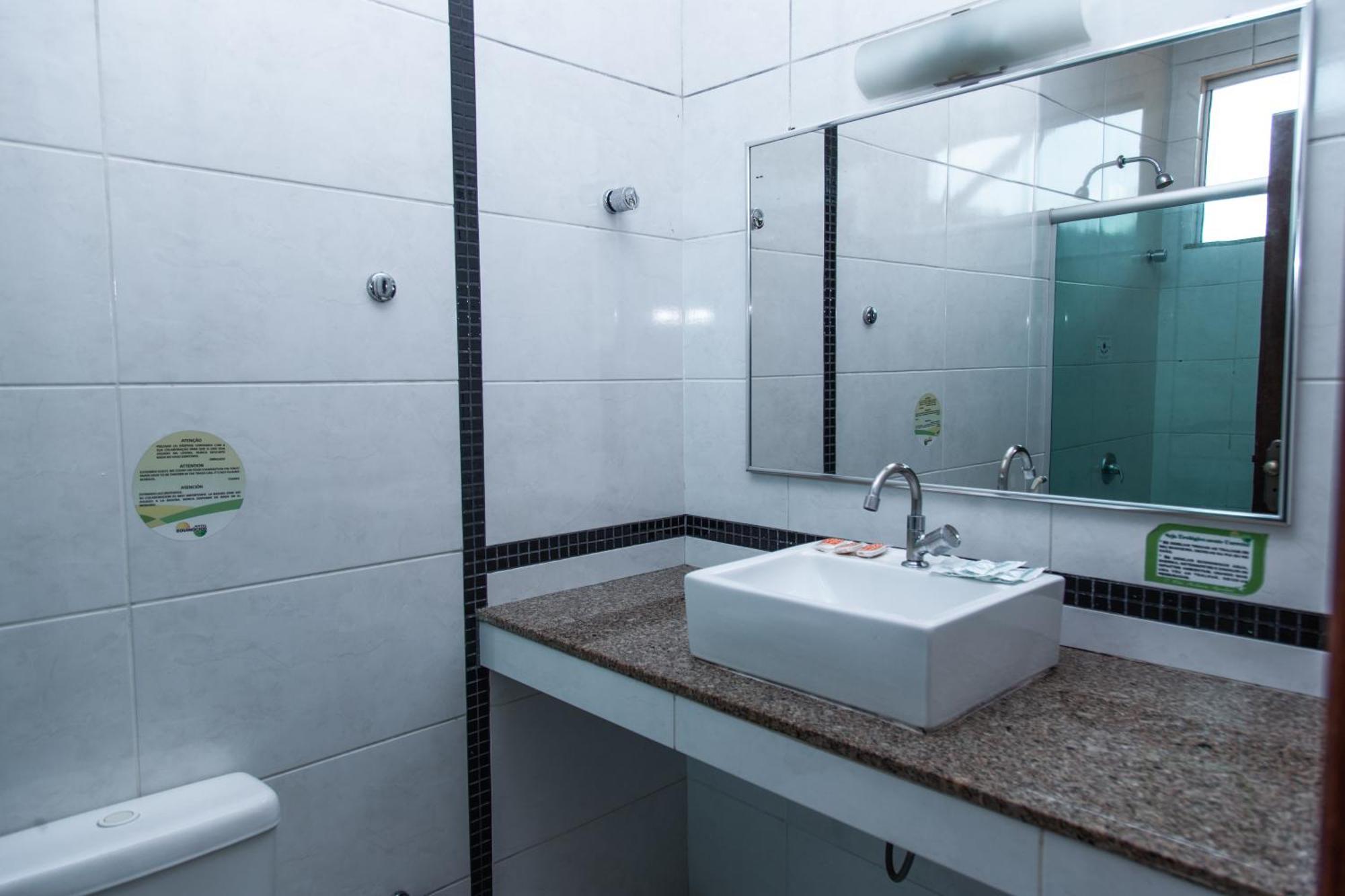 Hotel Equinocios Executive Barcarena Dış mekan fotoğraf