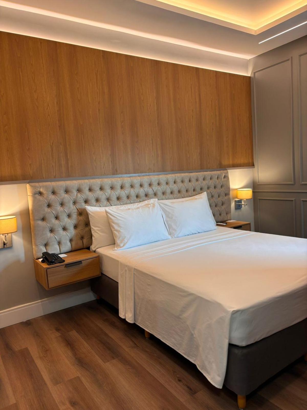 Hotel Equinocios Executive Barcarena Dış mekan fotoğraf