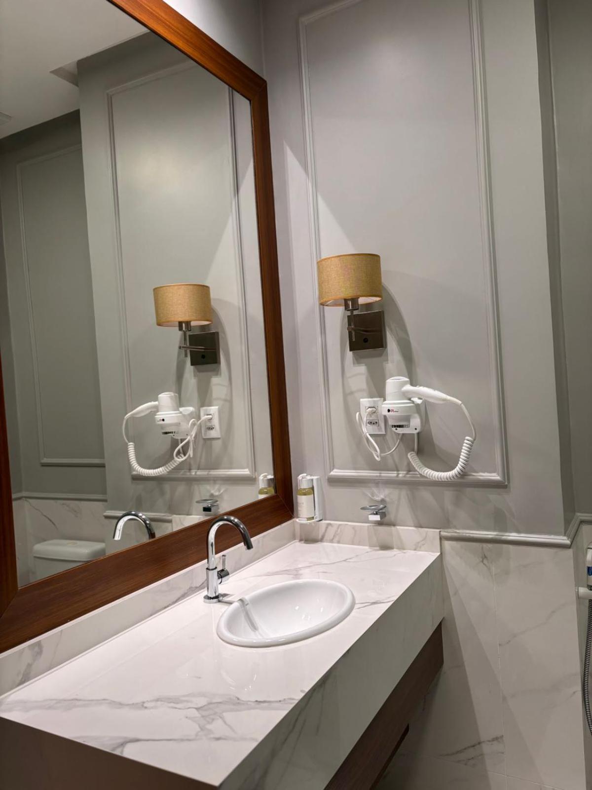 Hotel Equinocios Executive Barcarena Dış mekan fotoğraf